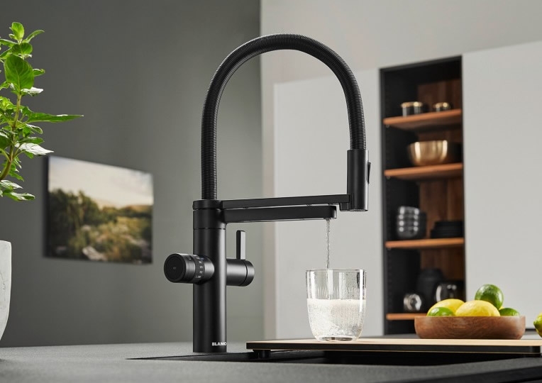 ��������� Blanco Evol-S Pro Filter ������ ������� � ������ ��� �������� ���� � ��������� ������ 526636